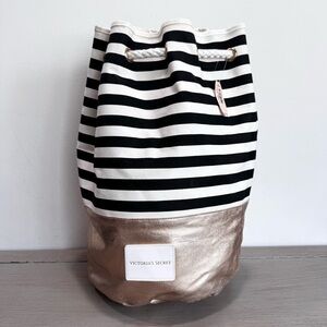Victoria's Secret Drawstring Tote Bag Backpack Weekender NWT Black White‎ Gold